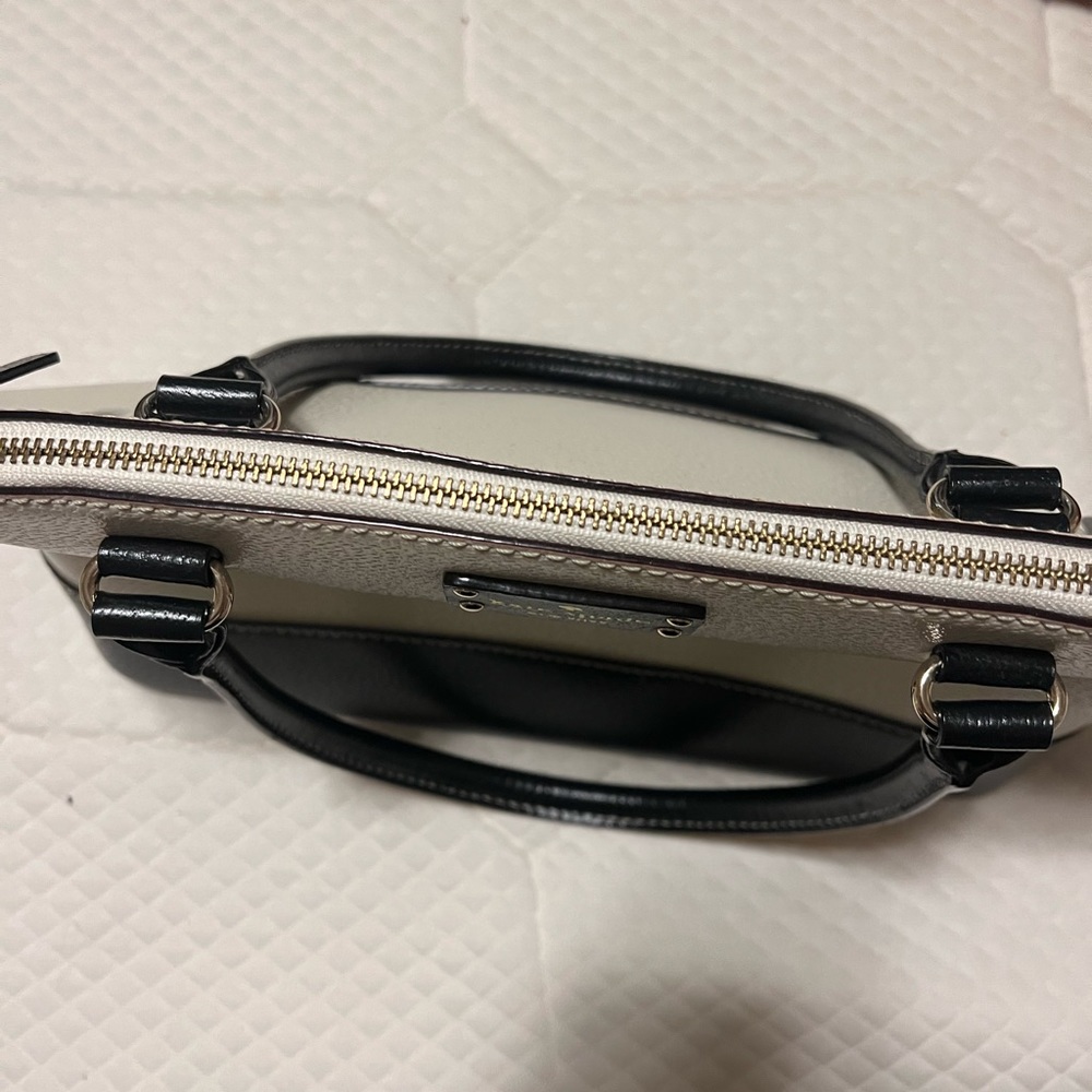 KATE SPADE HANDBAG - Picture 4 of 5